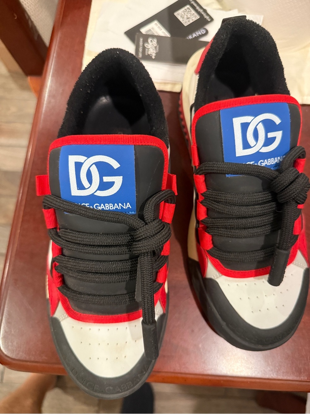 Dolce & Gabbana Black Red White Low-Top Logo Sneakers